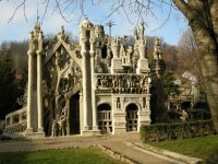 04-idealpalace.jpg