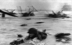 1omaha-beach-robert-capa.jpg