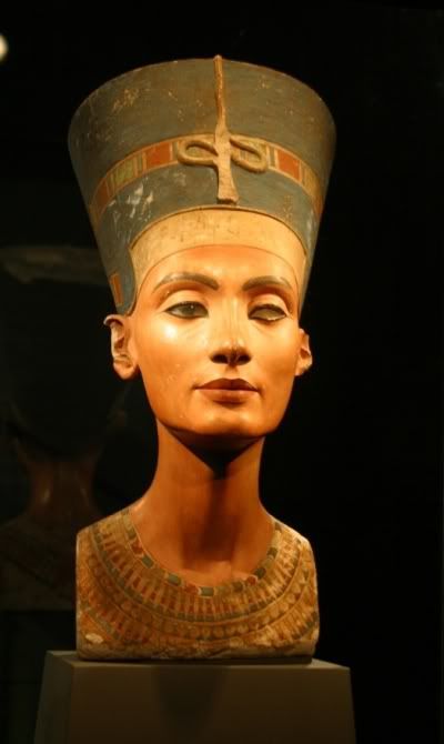 nefertiti-bust2.jpg