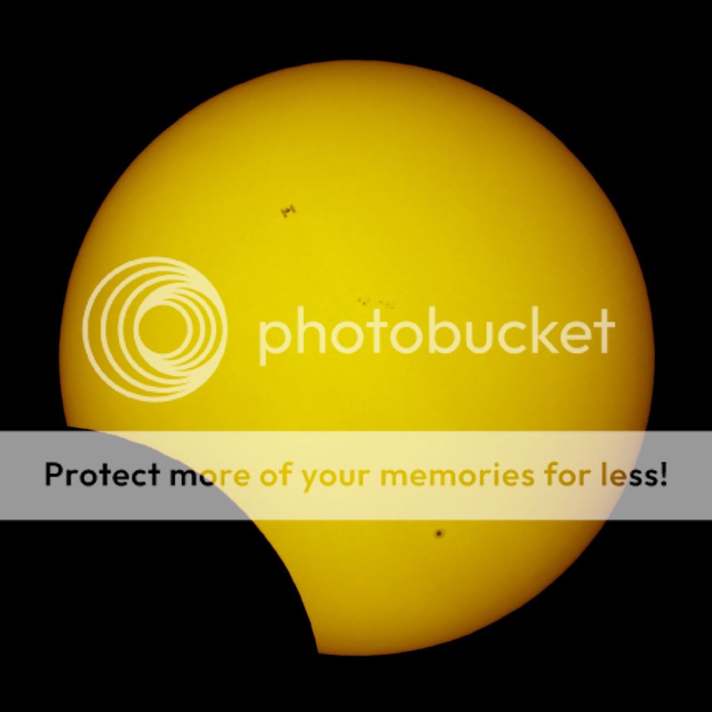 eclipse110104_solar_transit_33.jpg