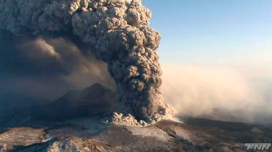 kirishima-volcano-eruption-26-jan-2011.jpg