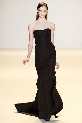 negru-carolinaherrera.jpg